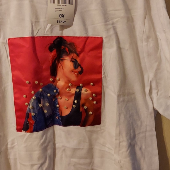 Tops - Picture 2 of 3